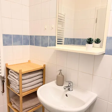 Hostel Sleep & Go Czech Republic - 5 Andel Prague