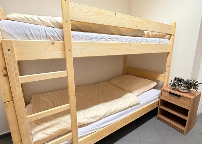 Sleep & Go Czech Republic - 5 Andel Praga